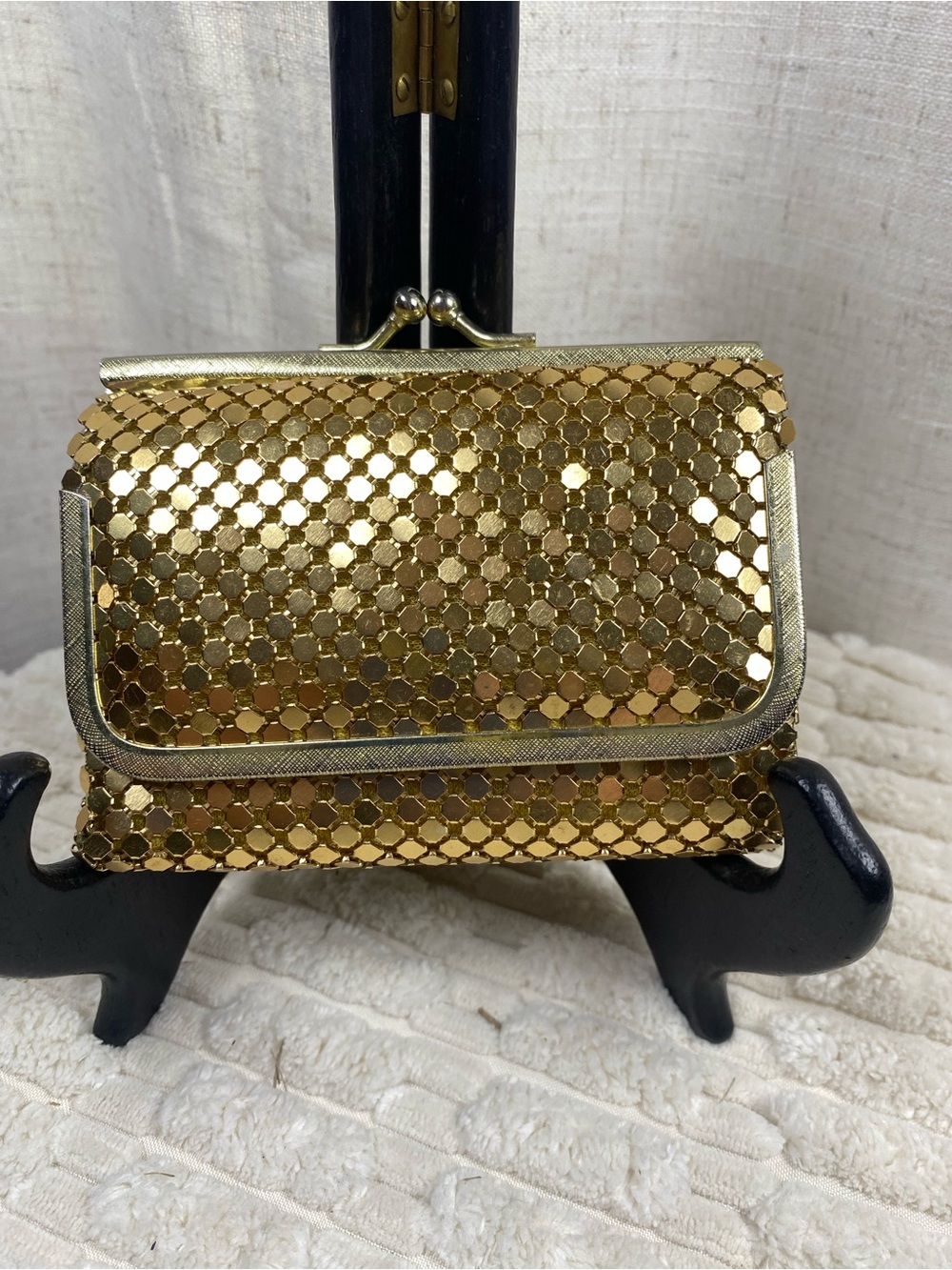 Vintage 70’s Gold Metal Mesh Kiss Lock Trifold Wallet Made In Hong Kong